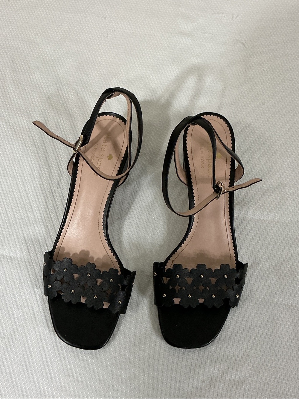 Kate spade black ankle strap floral sandals
